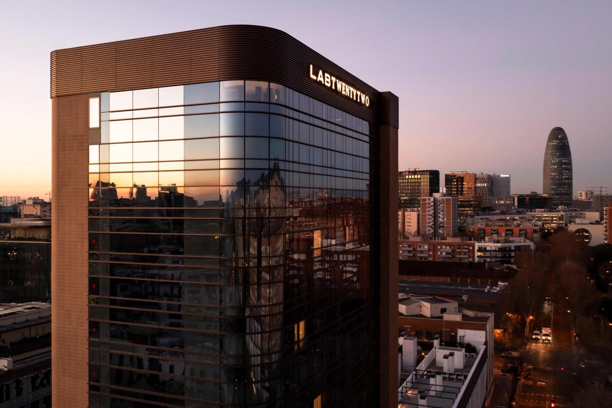 Labtwentytwo Barcelona, A Tribute Portfolio Hotel By Marriott 외부 사진