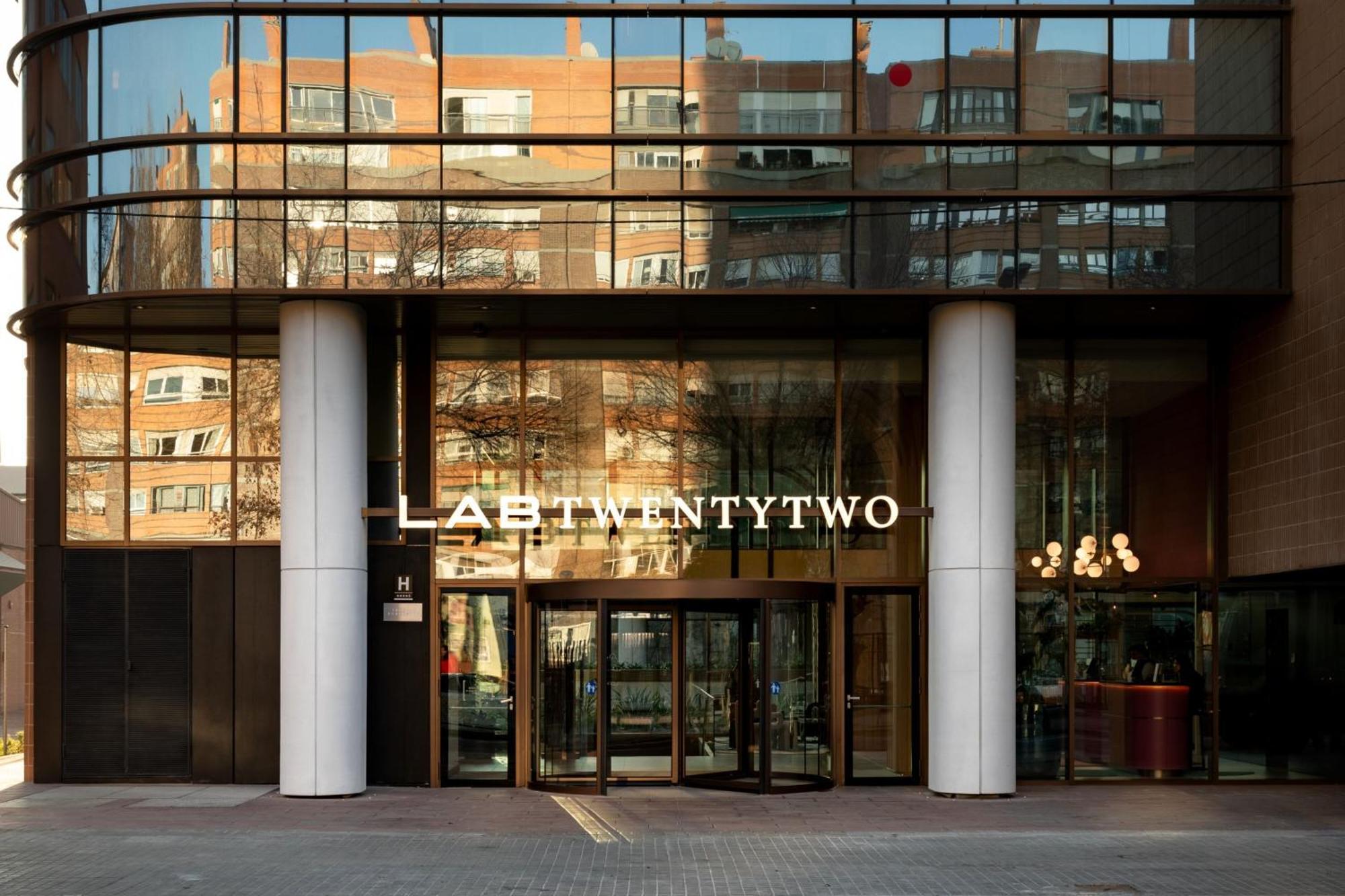 Labtwentytwo Barcelona, A Tribute Portfolio Hotel By Marriott 외부 사진